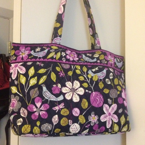 🚫SOLD🚫Vera Bradley East West Tote (RETIRED)