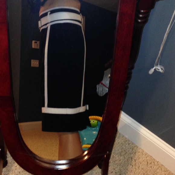 🚫sold🚫 Worthington Skirt - Picture 2 of 2