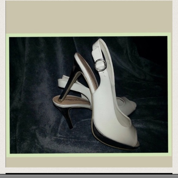Sz 9 heels HOLD