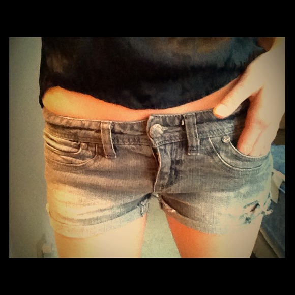 I DO BUNDLE! more denim >:)