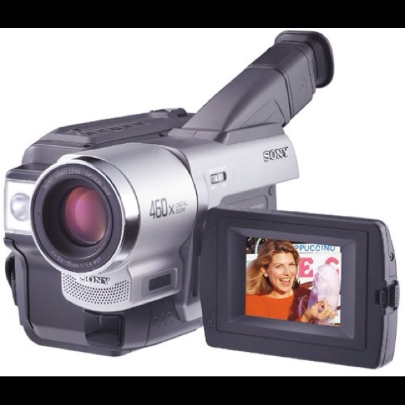 Sony Camera 460 x Digital Zoom Handy cam Vision