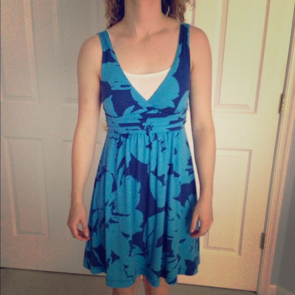 SOLD!! American Eagle xs dress