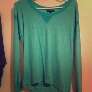 Green thin sweater