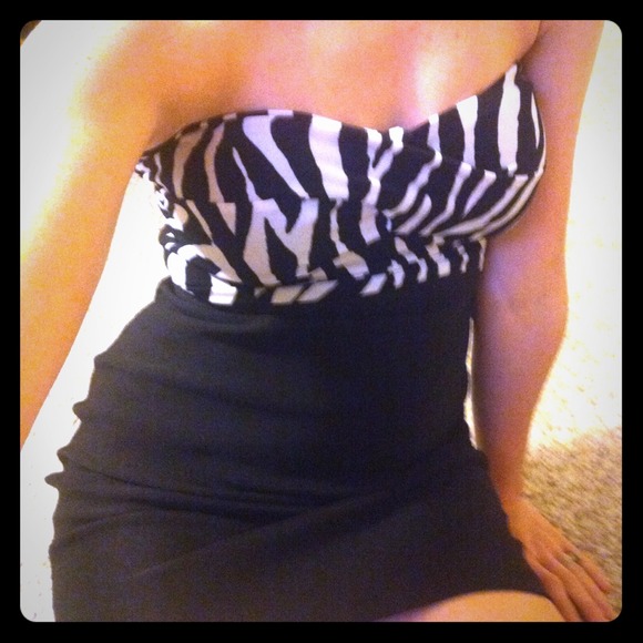 Zebra print strapless dress