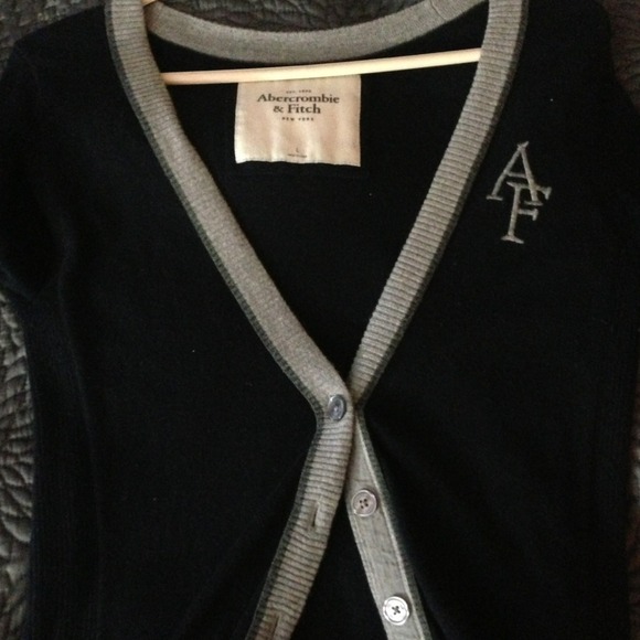 Abercrombie and Fitch navy and gray cardigan