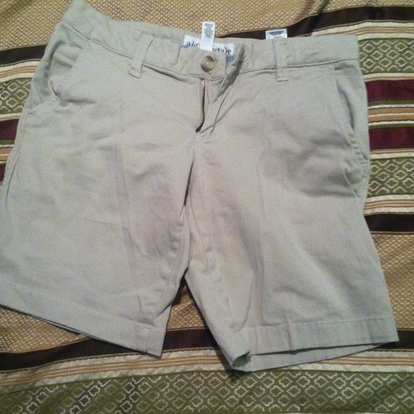 Aeropostale Bermuda shorts