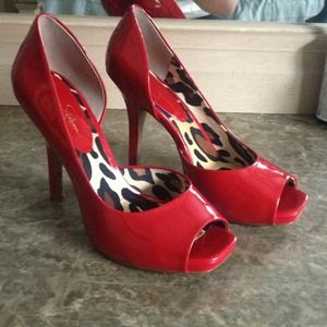 Jessica Simpson heels- worn once