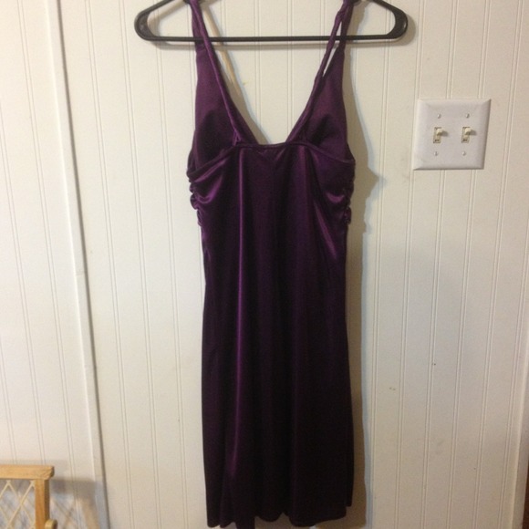 Semi formal Party Dress - Picture 4 of 4