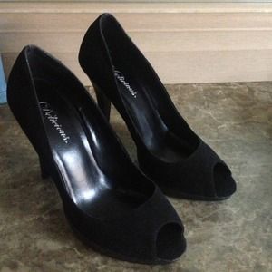 Black peep toe heels