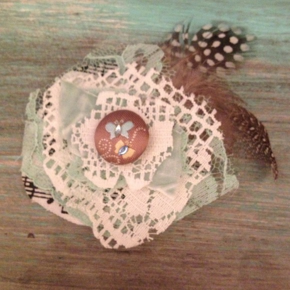 Beautiful handmade hair accessory!