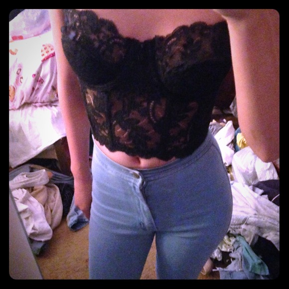 Black bustier