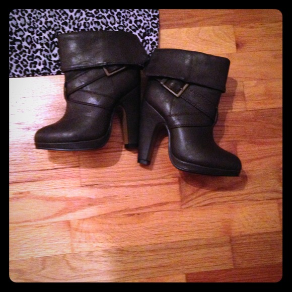Ankle boots