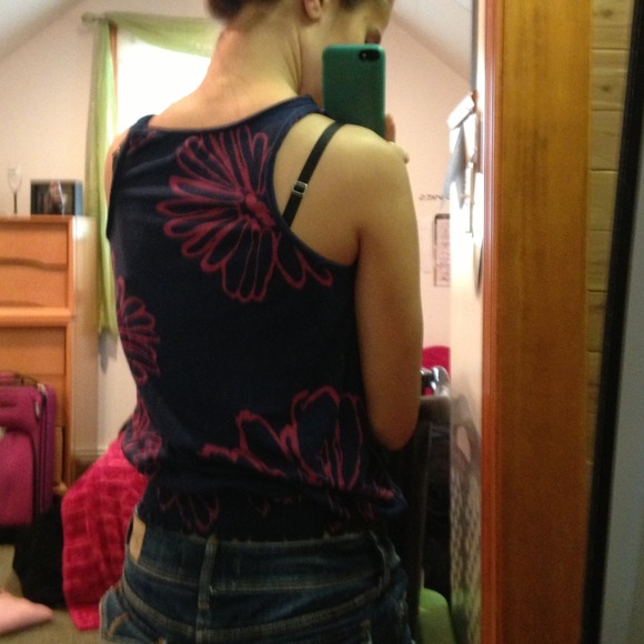 Tank top - Picture 4 of 4