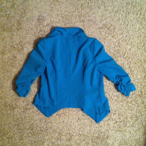 Turquoise Jacket - Picture 2 of 4
