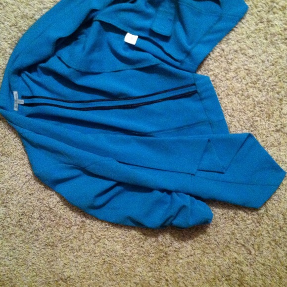 Turquoise Jacket - Picture 4 of 4