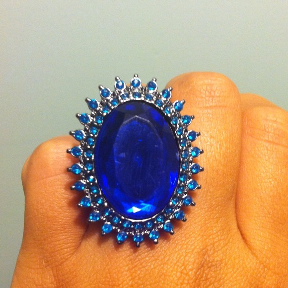 Ring - Picture 2 of 3