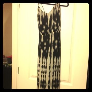 Strappy maxi dress