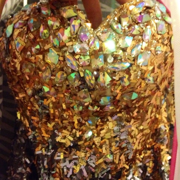 Tony Bowls Prom Dress - Picture 2 of 3