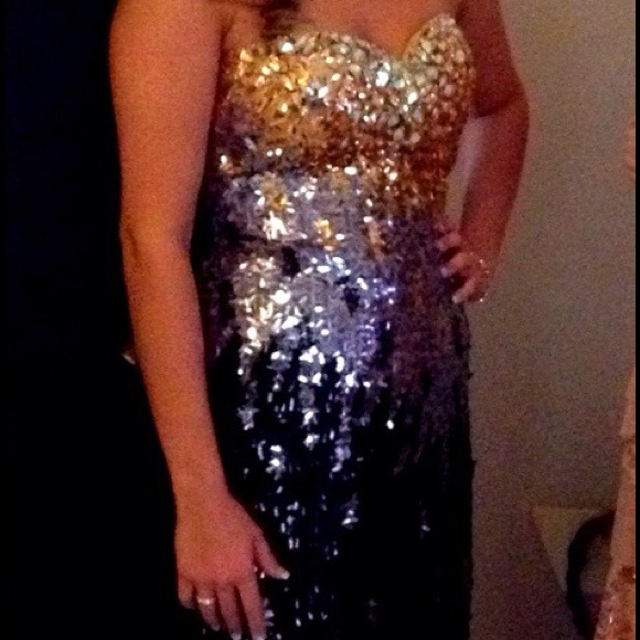 Tony Bowls Prom Dress - Picture 3 of 3