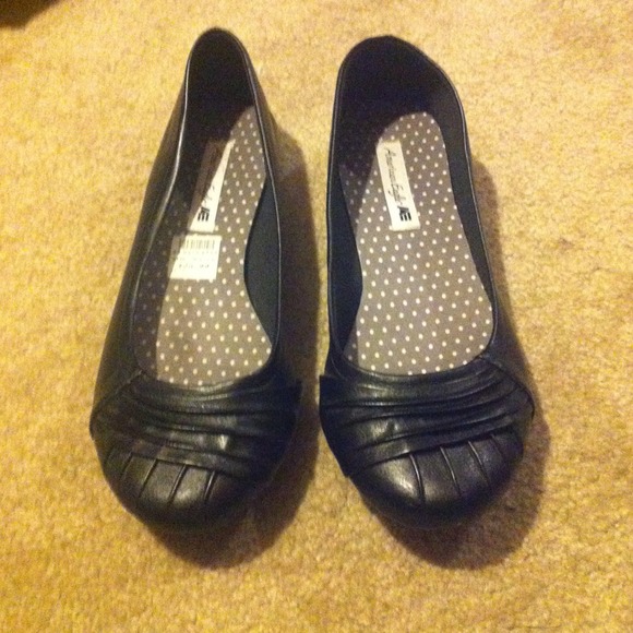 American Eagle flats!