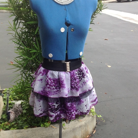 Skirt! Purple and white