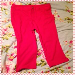 Red Lane Bryant Capris NWOT
