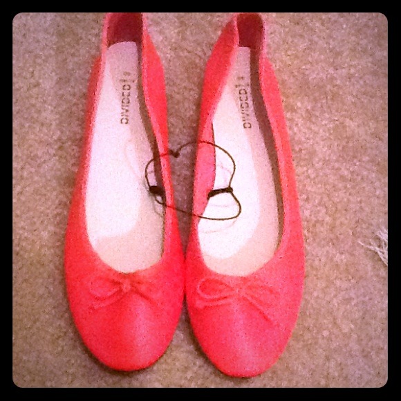 🌹BRAND NEW WOMAN'S PINK FLATS🌹