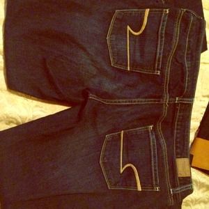 Worn once American eagle long skinny jeans.