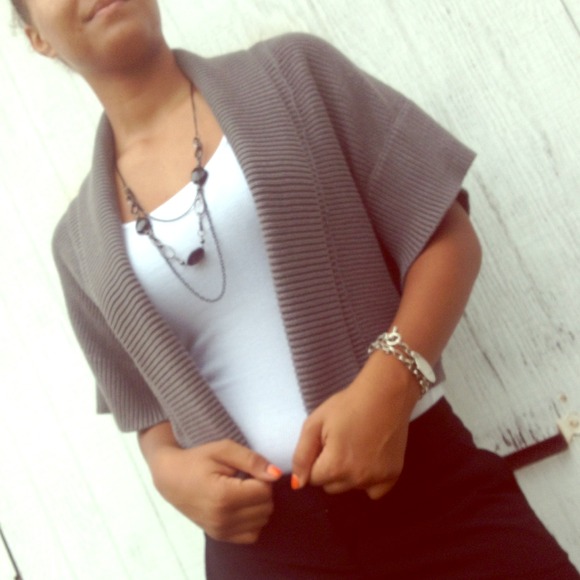 🚫SOLD🚫Old Navy Grey Sweater Coverup