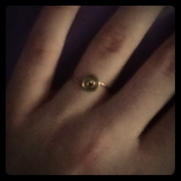 Spiral gold ring