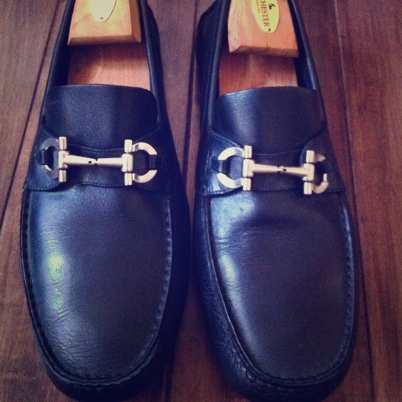 Authentic men's Ferragamo sz 12