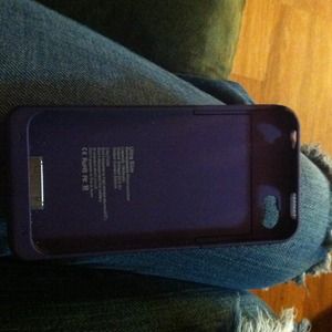 iPhone 4 charger case