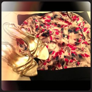 2 1/2 inch gold heels!