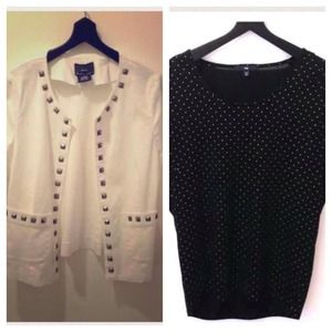 🎀Reserved🎀 GAP Studded Gold and Black Top