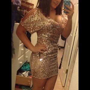 Cute sparkly pink cocktail/party dress!