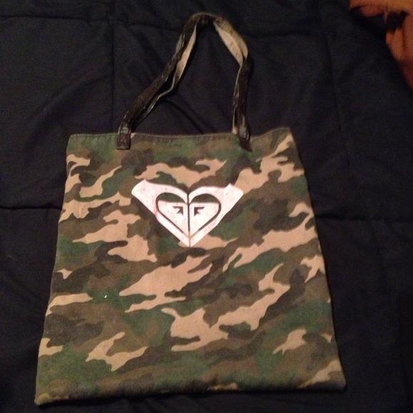 ⛔Reduced ⛔Roxy camouflage tote bag
