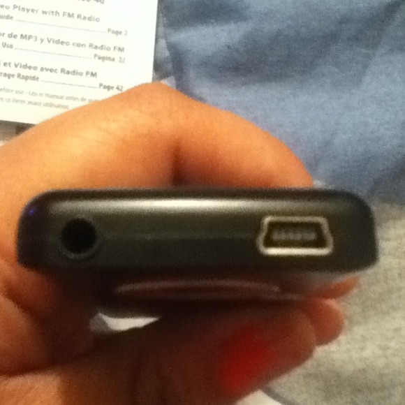 Coby 4 GB MP3 player - Picture 2 of 4