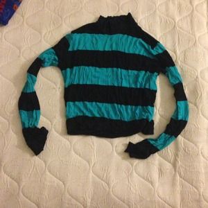 Crop black/turquoise long sleeve