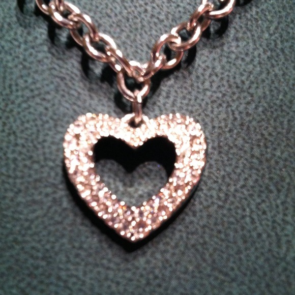 💎 Swarovski Pave Crystal Heart Necklace. - Picture 2 of 4