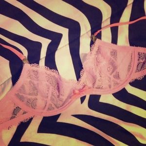 NWT VS Purple Bra