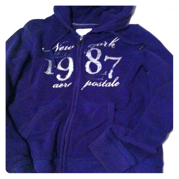 This is a purple hoodie from Aeropostale!! 😃