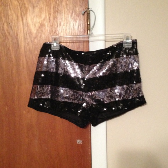 Forever 21 shorts