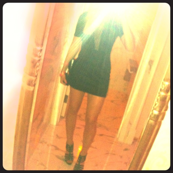 "Scuba dress", short, sleeved w deep sheer center
