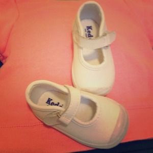 Baby girl Keds Size 2 NWOT
