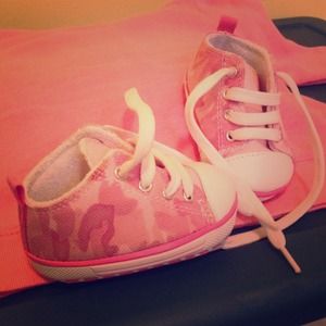 Baby girl Camo Sneakers size 1