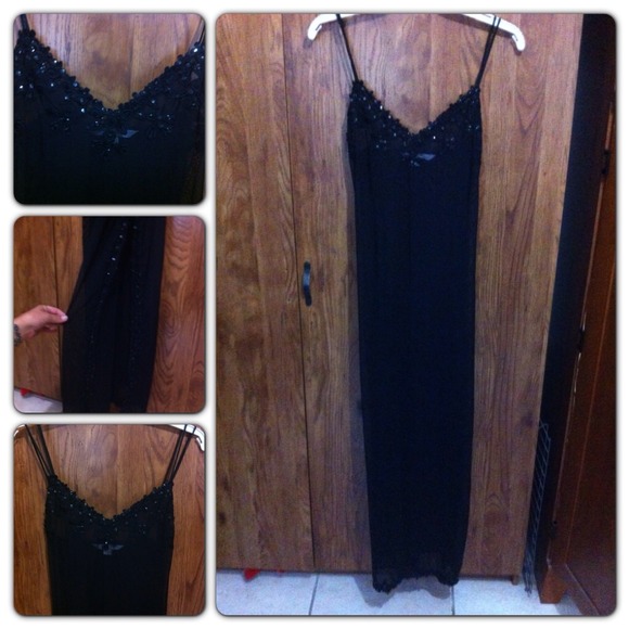 Gorgeous shear Victoria Secret night gown. Medium