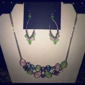 Mint Sorbet Collar