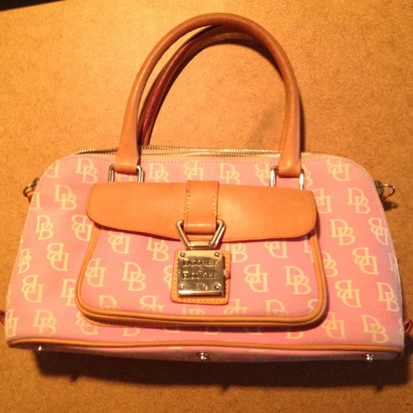 ❗️Reduced❗️Pink Dooney Bourke Purse
