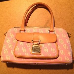 ❗️Reduced❗️Pink Dooney Bourke Purse