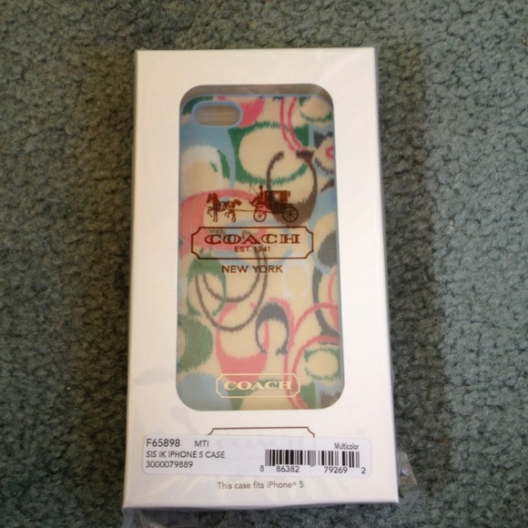 Coach signature iPhone 5 case - Picture 3 of 3
